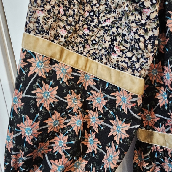 Entro velvet trim,boho peasant looking dress size small - Picture 5 of 12